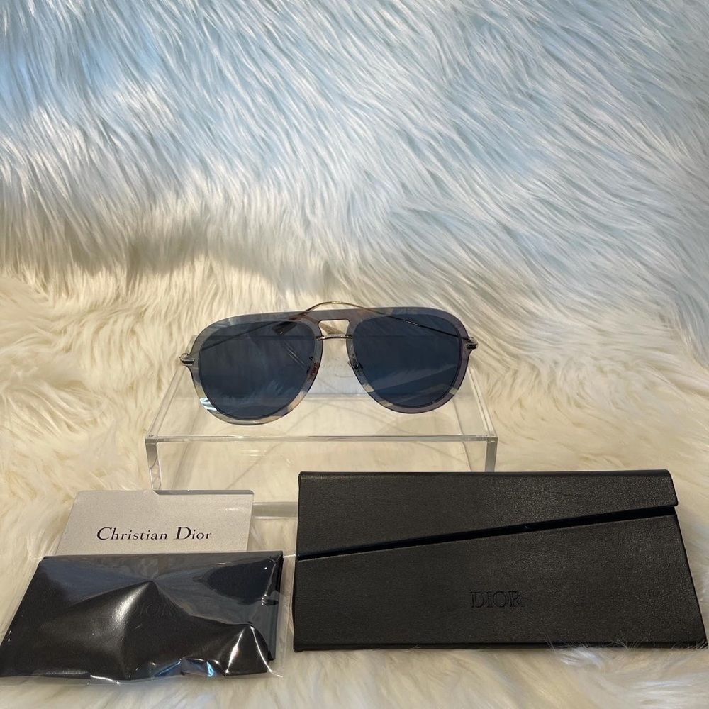 DIOR ULTIME1 57mm authentic BRAND NEW SUNNIES